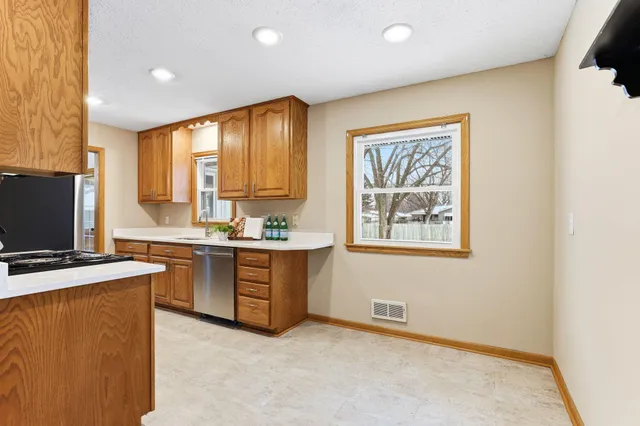 $375,000 | 10833 Toledo Avenue South, Bloomington, MN 55437