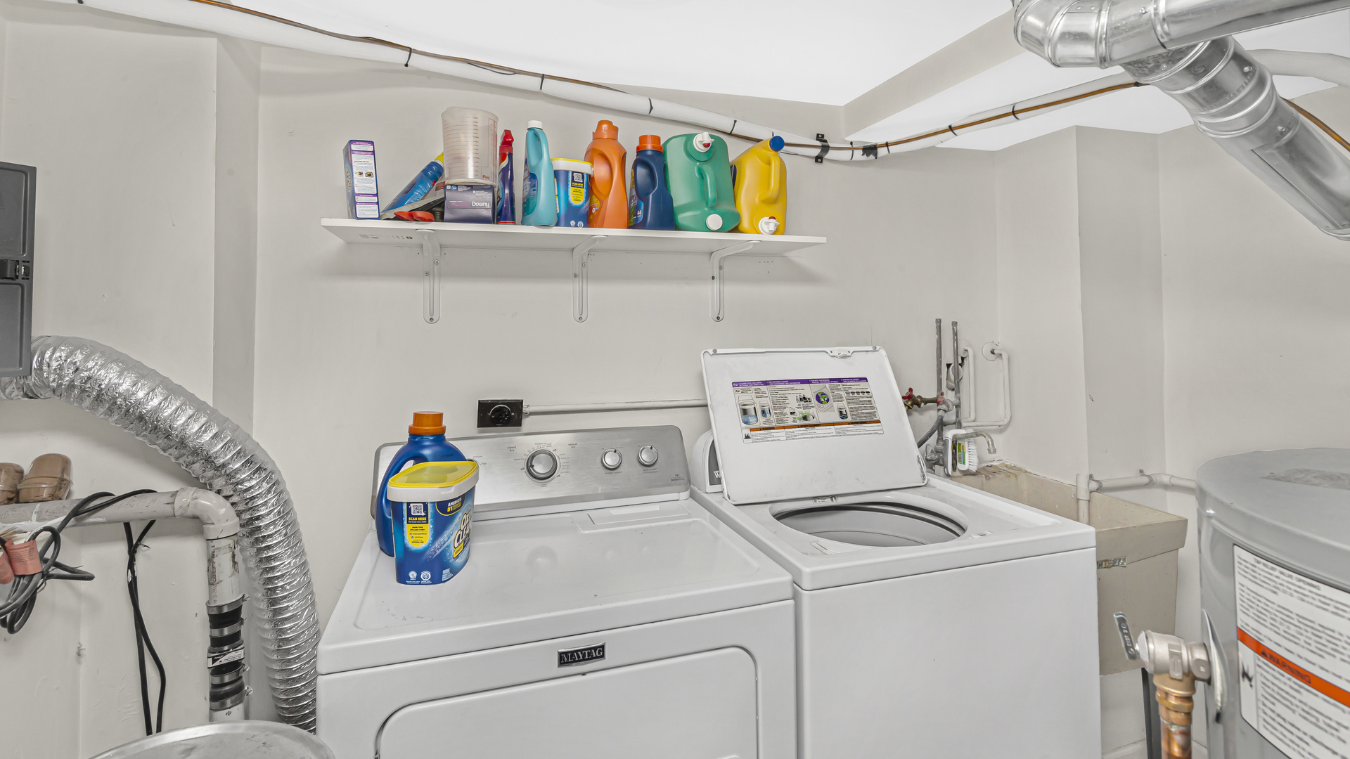 20677 Raphael Avenue Prairie View, IL 60089 - Photo 12 of 15 a utility room with dryer and washer