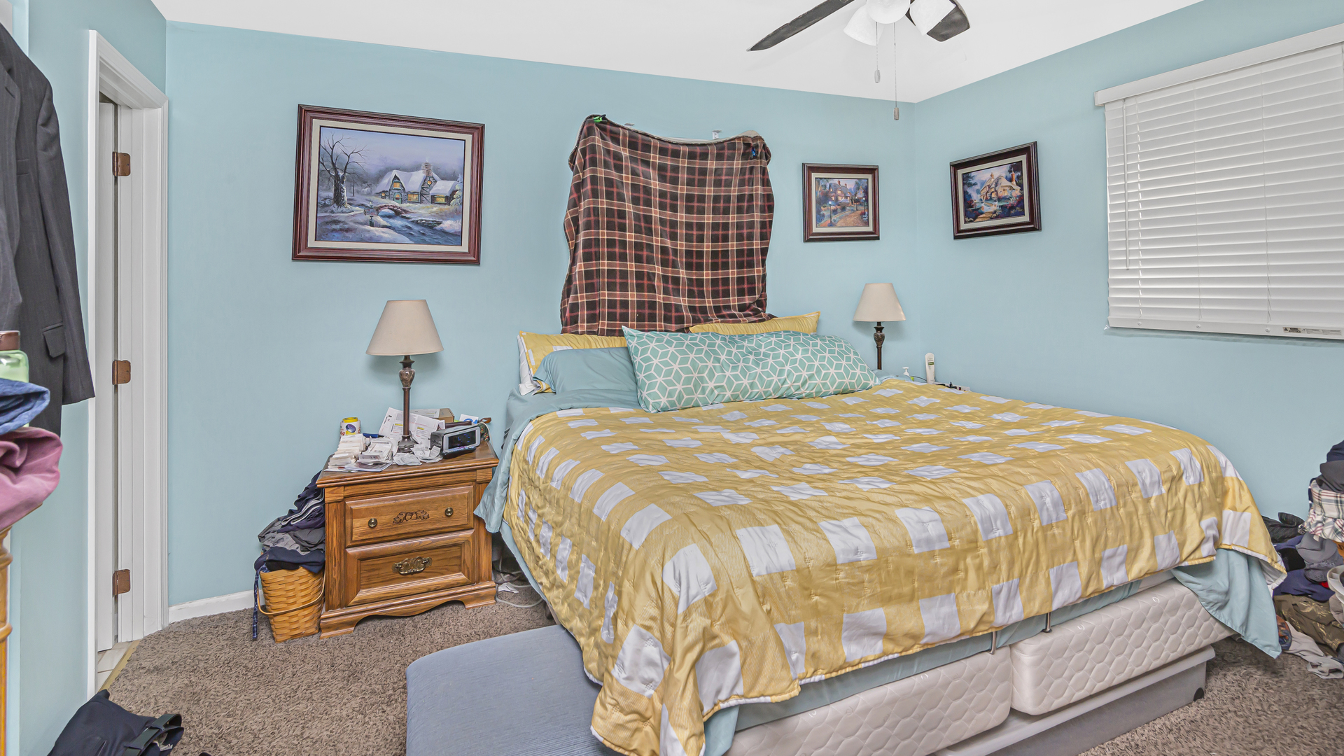 20677 Raphael Avenue Prairie View, IL 60089 - Photo 6 of 15 a bedroom with a bed and a couch