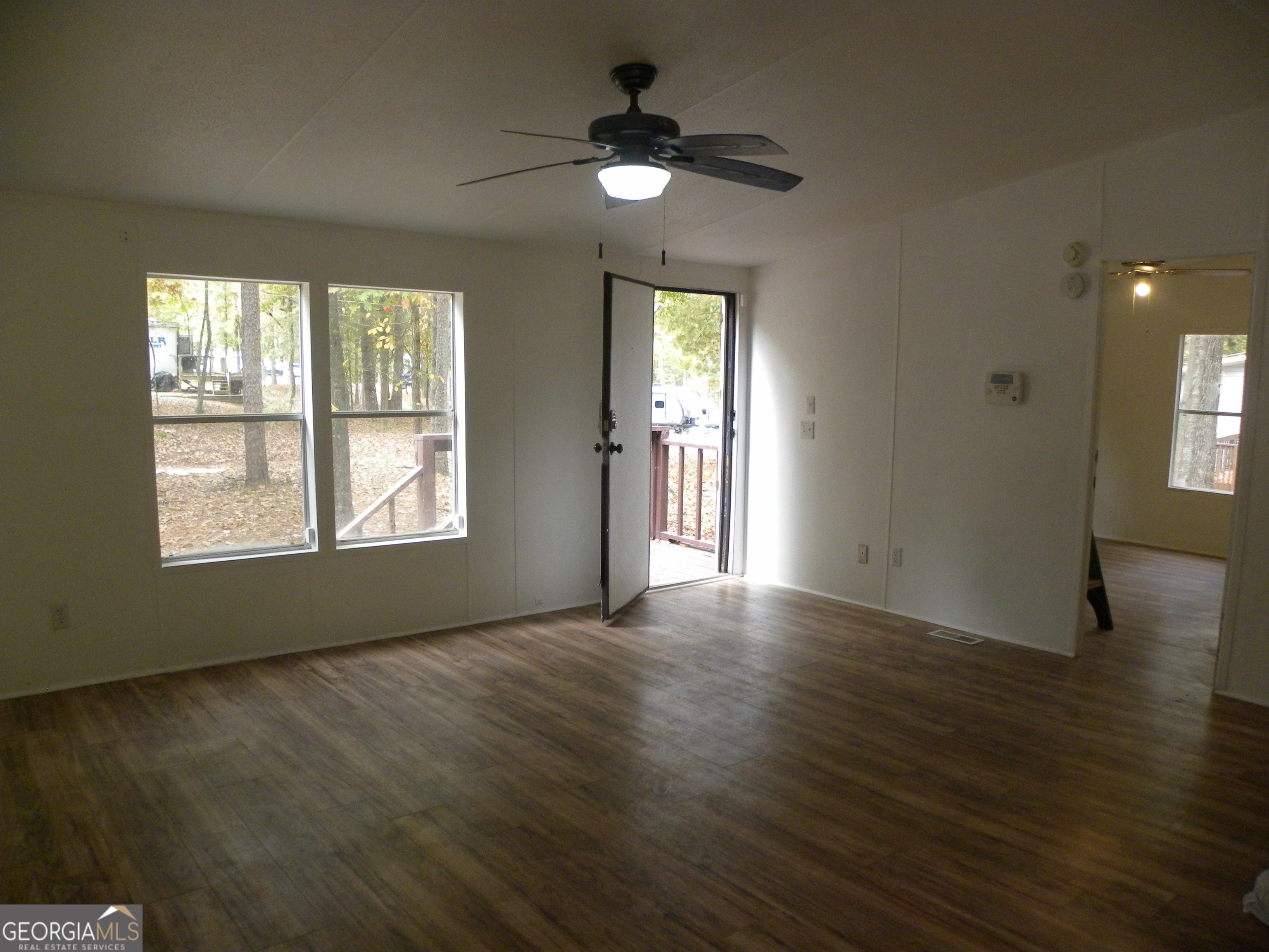 158 Bell Acres Road Maysville, GA 30558 - Photo 4 of 27 Living room