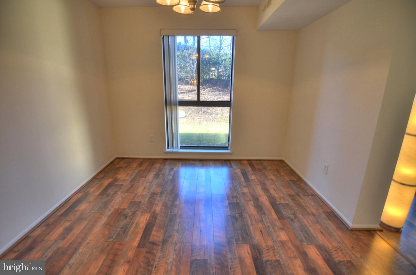 2072 Royal Fern Court, Unit 1B Reston, VA 20191 - Photo 11 of 37 Dining room