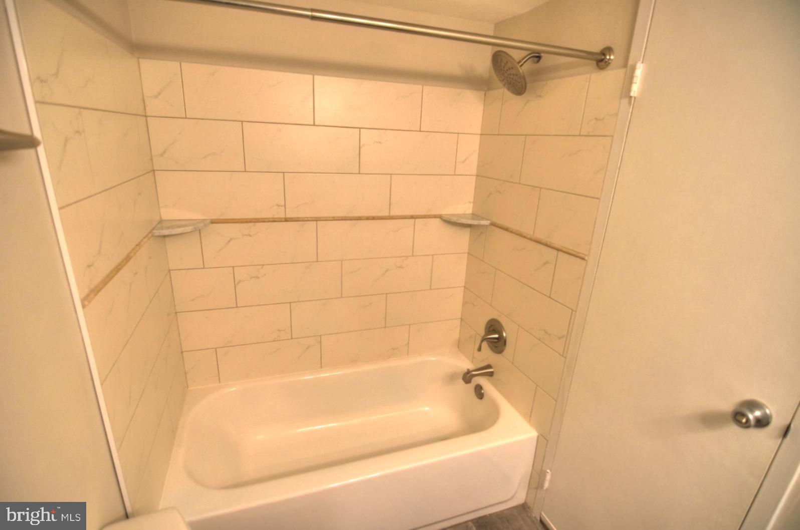2072 Royal Fern Court, Unit 1B Reston, VA 20191 - Photo 21 of 37 Updated full bath