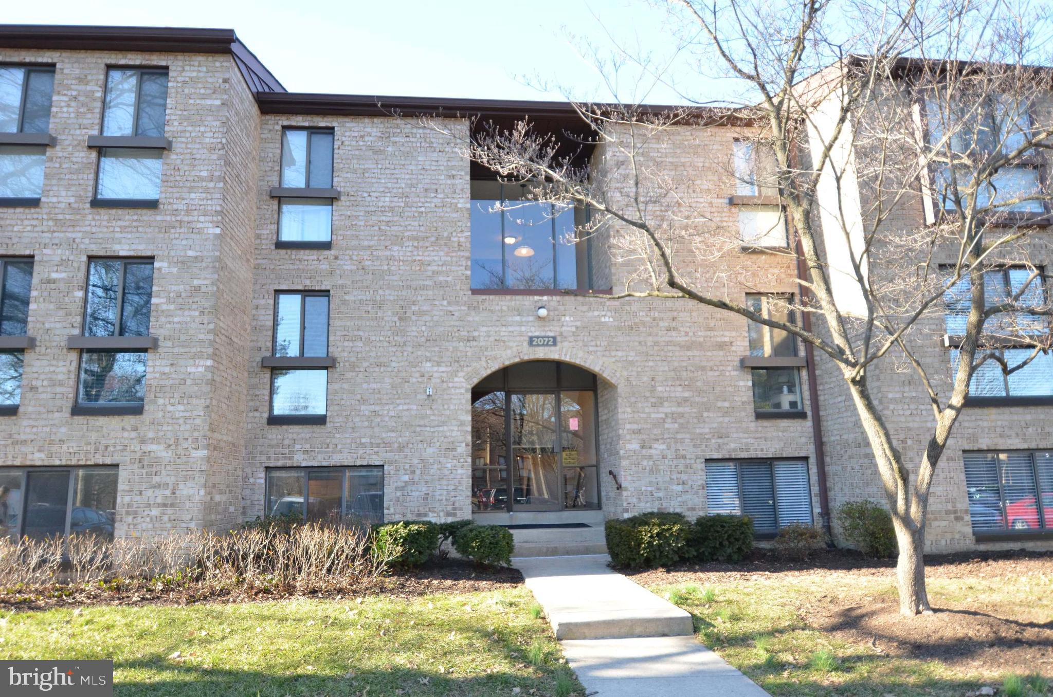 2072 Royal Fern Court, Unit 1B Reston, VA 20191 - Photo 33 of 37 View of Building 2072