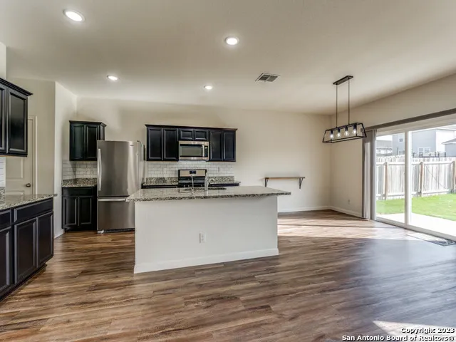 $2,100 | 5136 Morning Graze, St. Hedwig, TX 78152