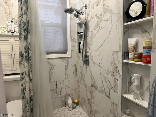 $2,600 | 70 Arthur Street, Unit 2, Clifton, NJ 07011