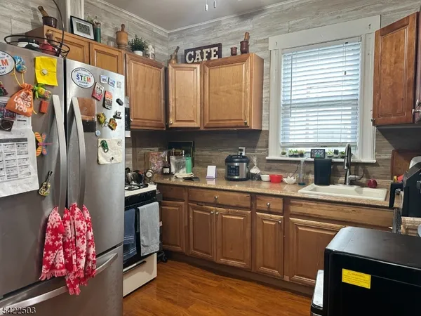 $2,600 | 70 Arthur Street, Unit 2, Clifton, NJ 07011