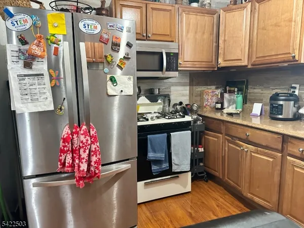 $2,600 | 70 Arthur Street, Unit 2, Clifton, NJ 07011
