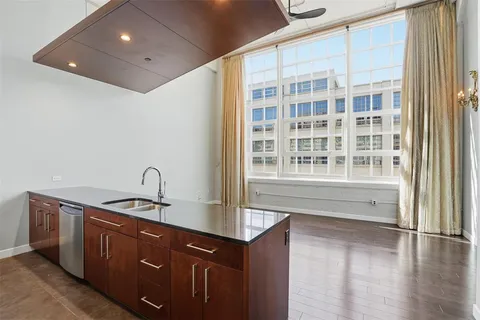 $335,000 | 2600 West 7th Street, Unit 2726, Fort Worth, TX 76107