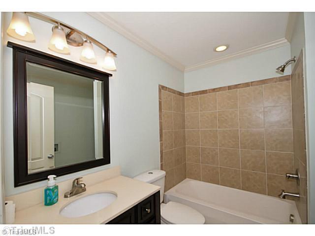 635 Rolling Road Haw River, NC 27258 - Photo 13 of 15 Bath.