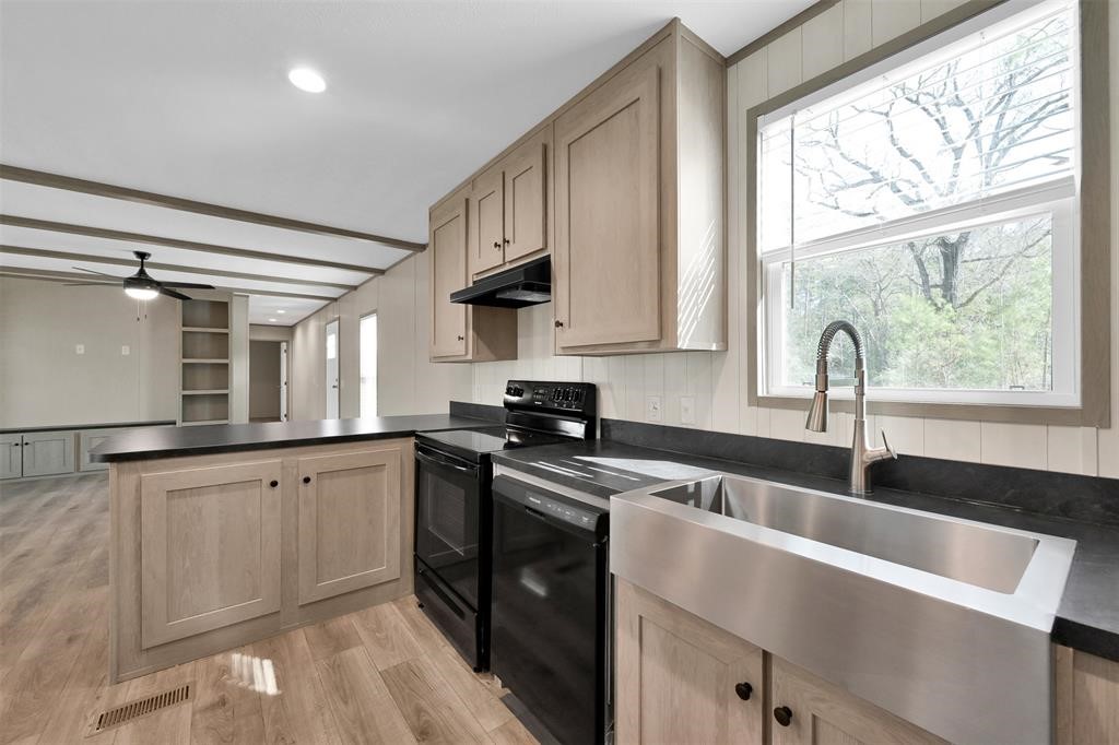 21195 Security Cemetery Road Cleveland, TX 77328 - Photo 11 of 14