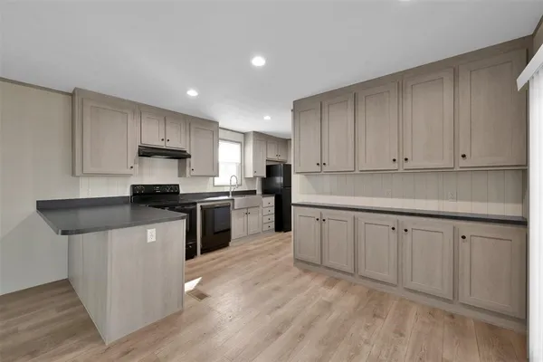 $1,275 | 21195 Security Cemetery Road, Cleveland, TX 77328