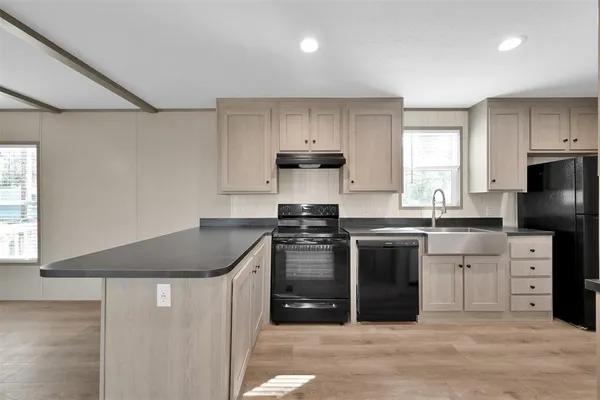 $1,275 | 21195 Security Cemetery Road, Cleveland, TX 77328