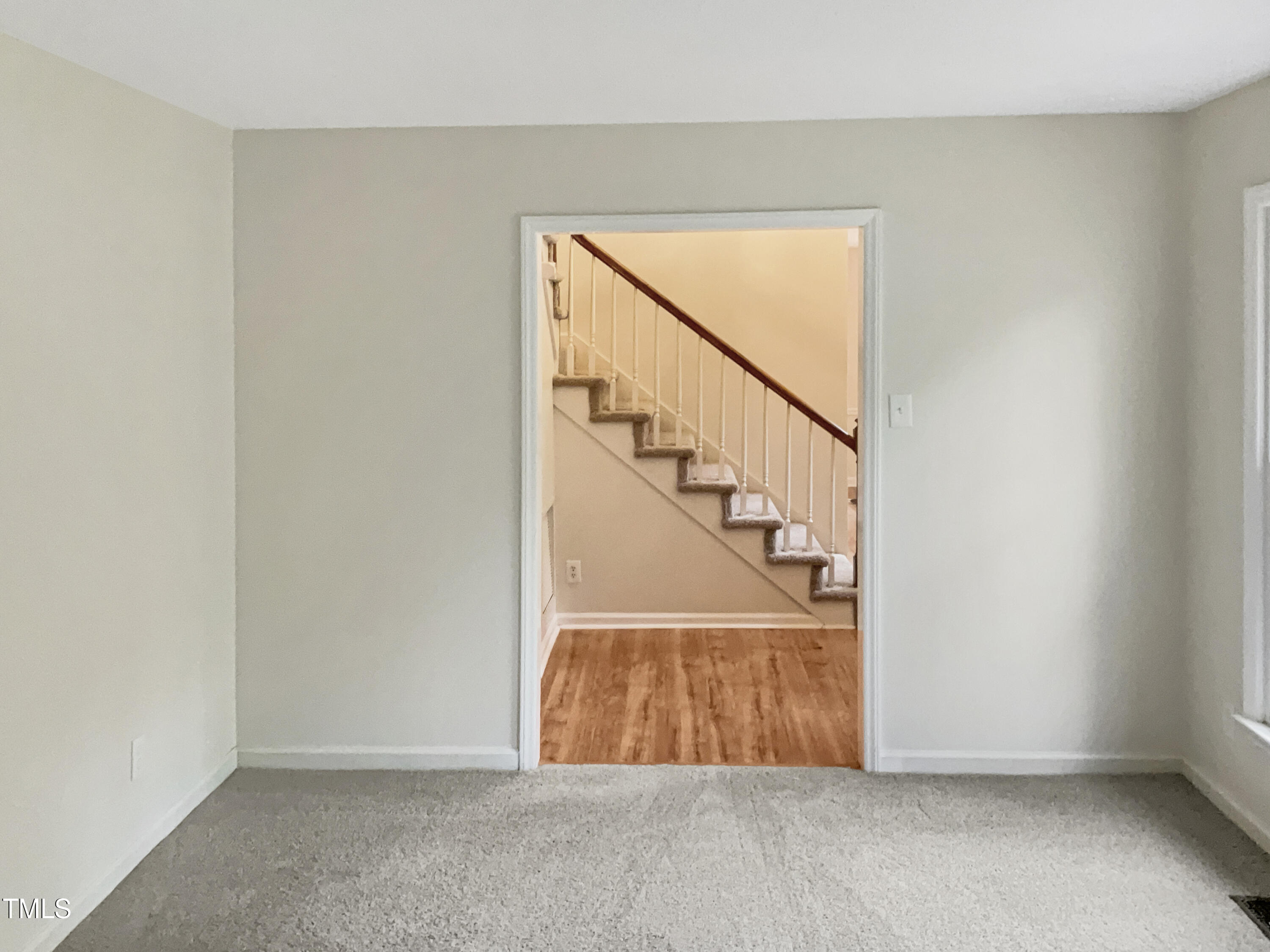 6008 Burgundy Road Durham, NC 27712 - Photo 9 of 40 listing_8
