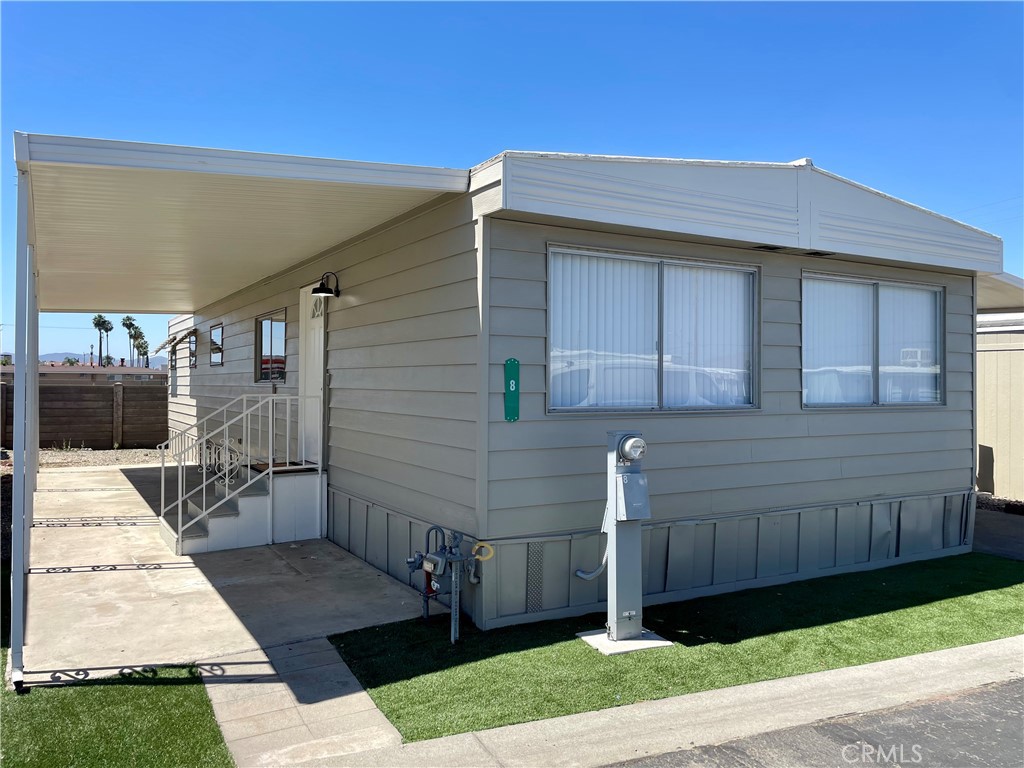 260 North Lyon Ave Unit 8  