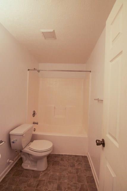 57 Peters Road Greensburg, PA 15601 - Photo 6 of 19 Upper Level Full Bath