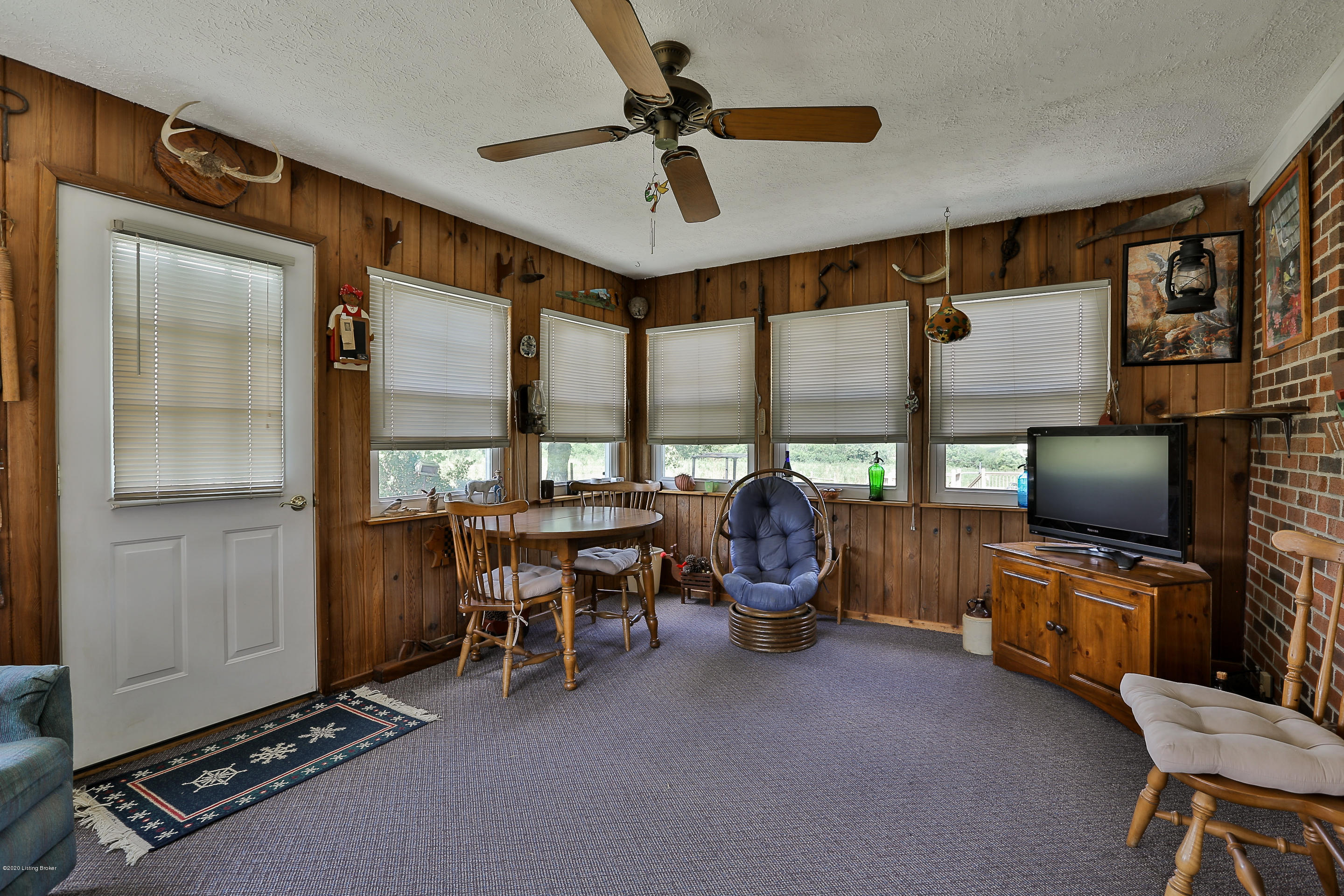 318 Drennon Road New Castle, KY 40050 - Photo 6 of 23 CT6C2625