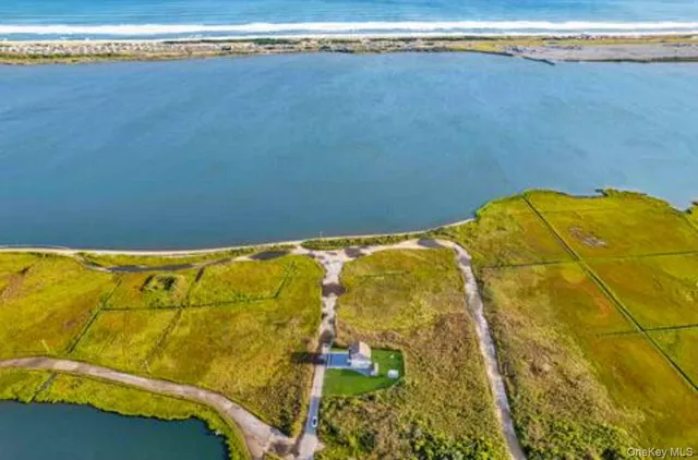 $699,000 | 14 Huntington Drive, Mastic Beach, NY 11951