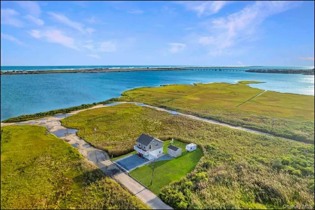 $699,000 | 14 Huntington Drive, Mastic Beach, NY 11951