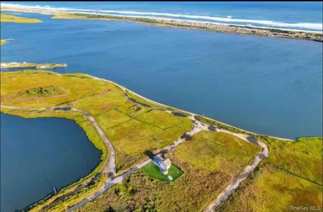 $699,000 | 14 Huntington Drive, Mastic Beach, NY 11951