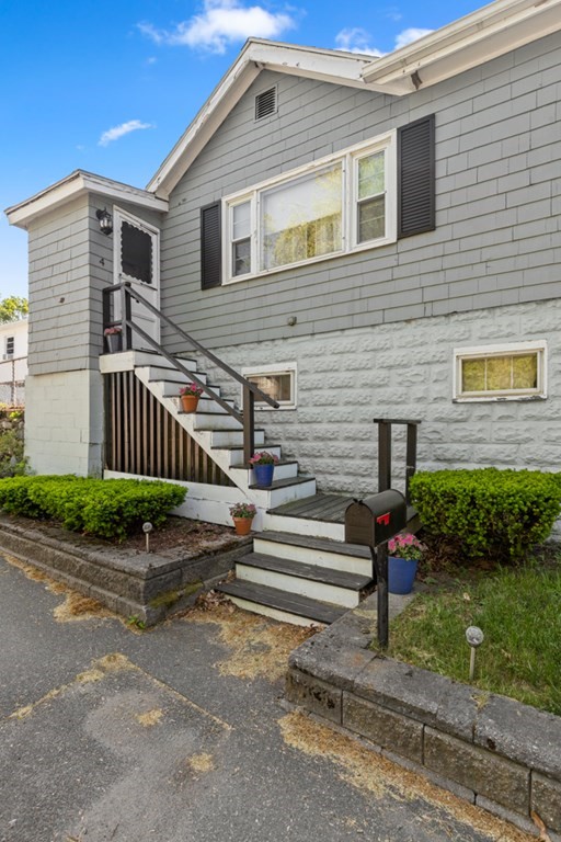 4 Golden Hills Road Saugus, MA 01906 - Photo 3 of 30 Gallery Image 3