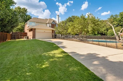$715,000 | 6040 Fieldstone Drive, Dallas, TX 75252