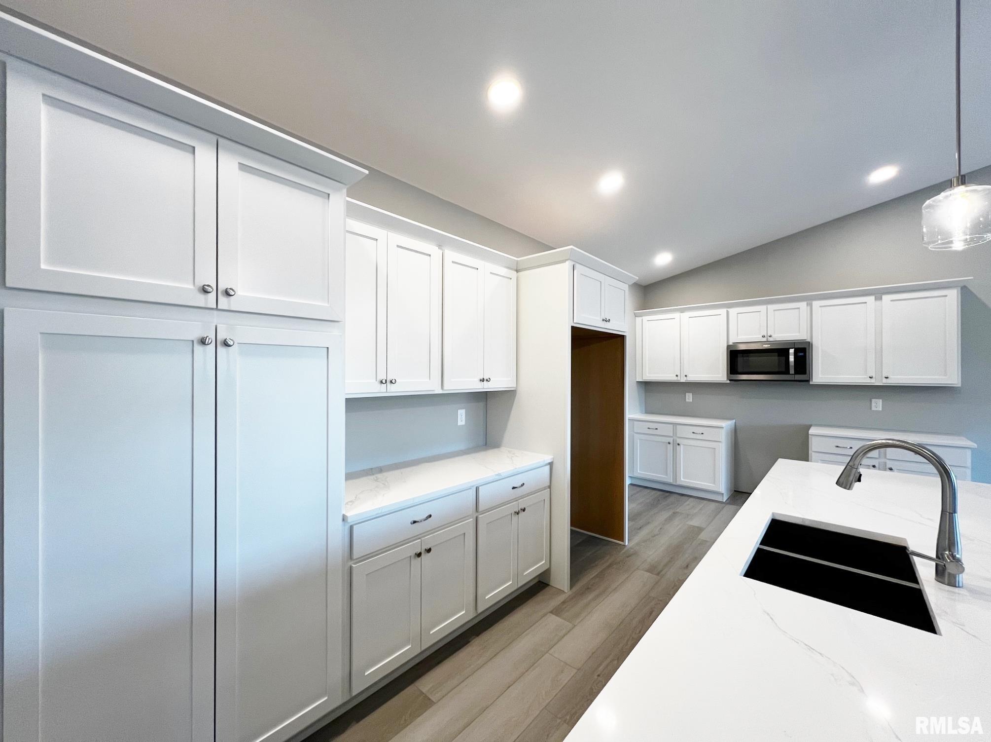 8802 North Westpoint Court Edwards, IL 61528 - Photo 14 of 34