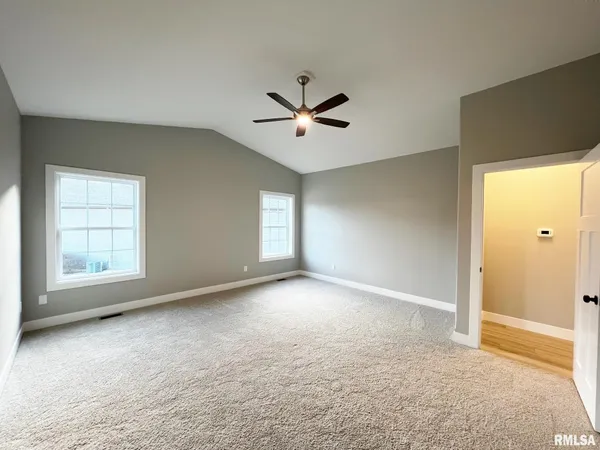 $437,500 | 8802 North Westpoint Court, Edwards, IL 61528