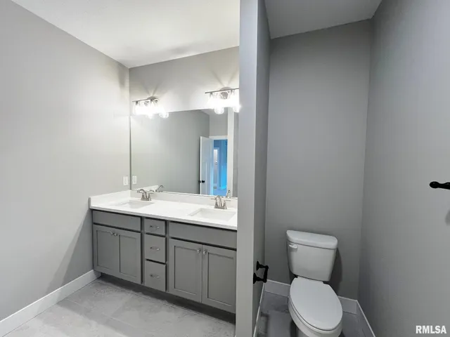 $449,900 | 8802 North Westpoint Court, Edwards, IL 61528