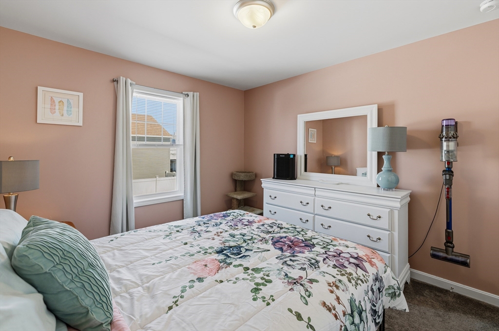 357 County Street Fall River, MA 02723 - Photo 21 of 33