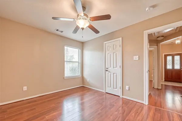 $2,200 | 6725 Strawberry Brook Lane, Dickinson, TX 77539