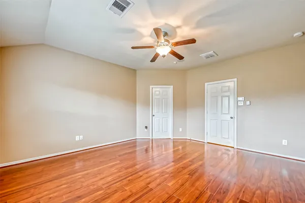 $2,200 | 6725 Strawberry Brook Lane, Dickinson, TX 77539