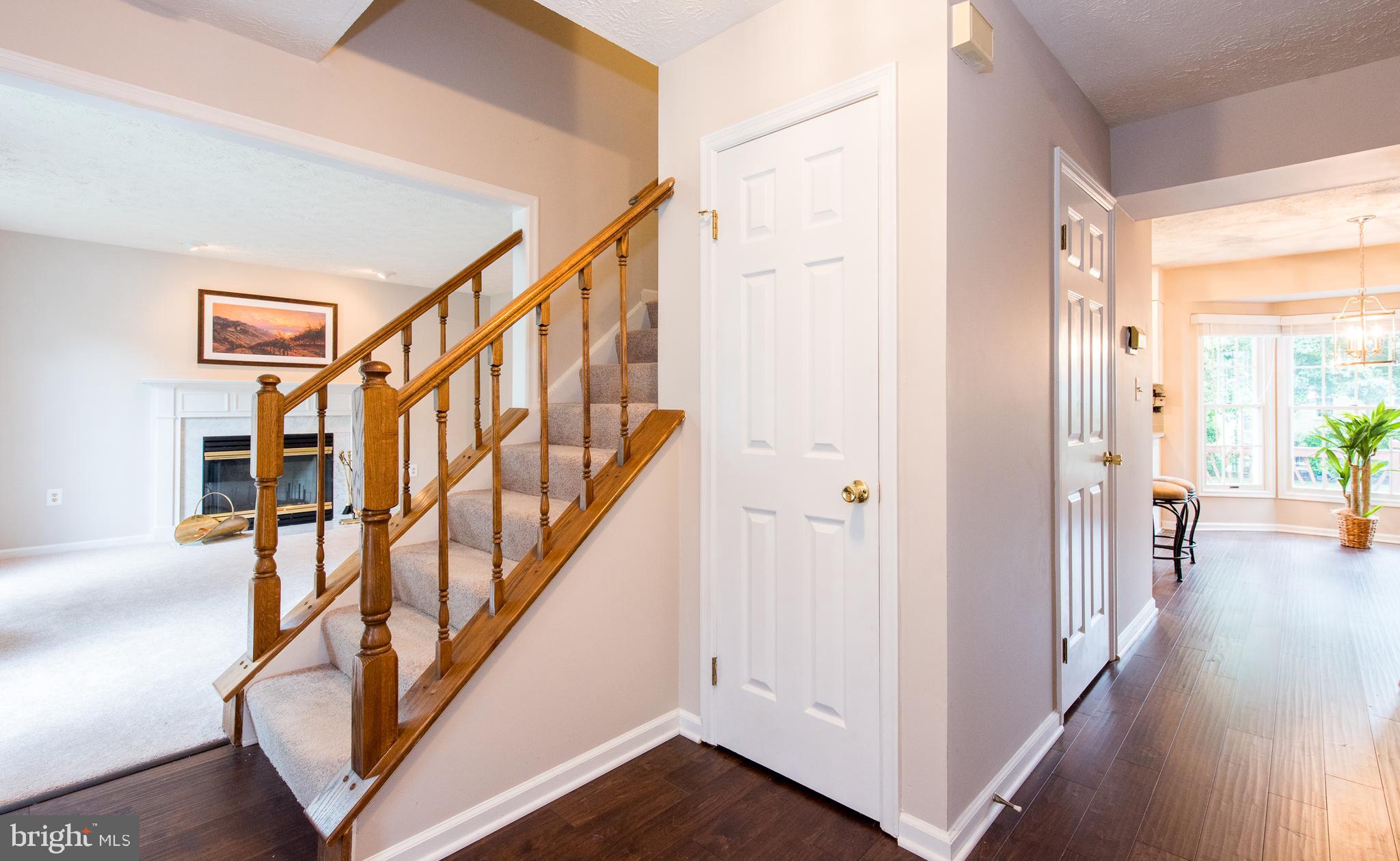8315 Painted Rock Road Columbia, MD 21045 - Photo 6 of 39 Foyer