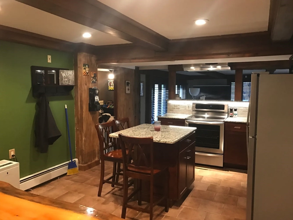 272 Eastford Road Southbridge, MA 01550 - Photo 4 of 7