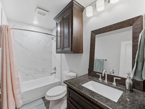 $1,599,000 | 603 South Houston Street, Edgewood, TX 75117