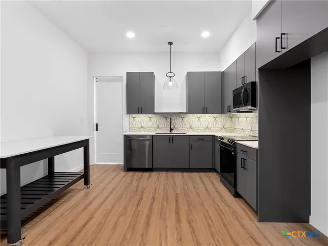 $450,000 | 2165 Gabriels Place, Unit 1103, New Braunfels, TX 78130