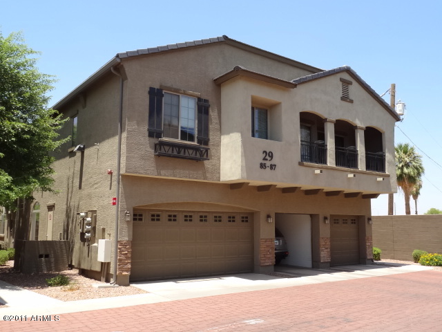 023-253349_BACK_OF_UNIT