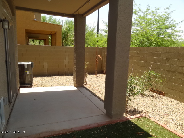 2727 North Price Road, Unit 86 Chandler, AZ 85224 - Photo 3 of 27 023-253349_BACK_PATIO_AREA