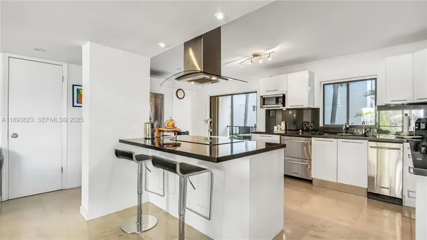 $1,200,000 | 10090 Bay Harbor Terrace, Unit 10090, Bay Harbor Islands, FL 33154