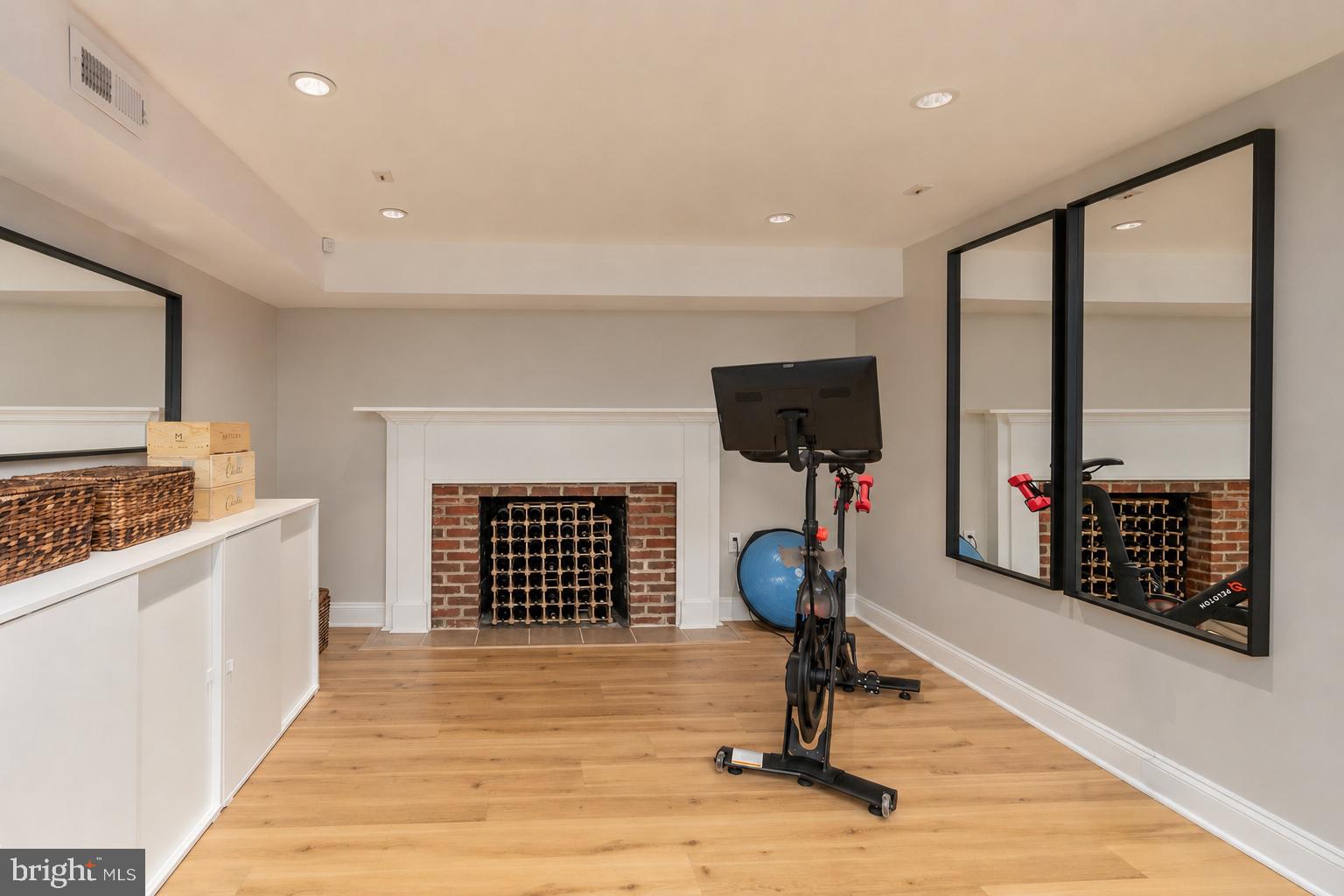 4845 Linnean Avenue Northwest Washington, DC 20008 - Photo 23 of 33