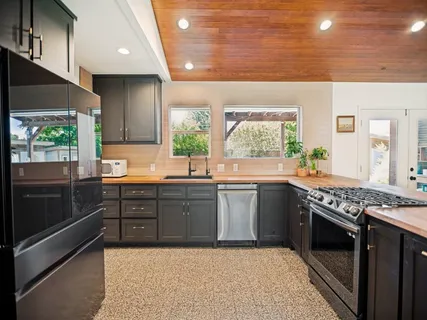 $650,000 | 9710 Cloister Drive, Dallas, TX 75228