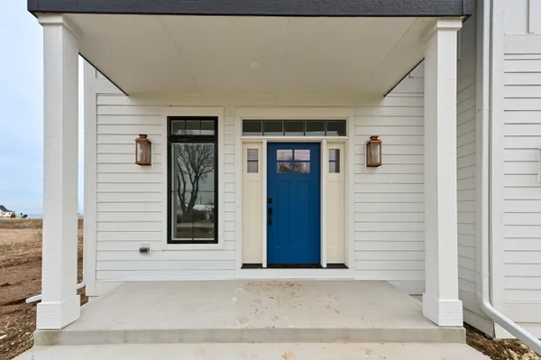 $865,000 | 498 Bastle Wynd Port, Unit 10, Port Washington, WI 53074