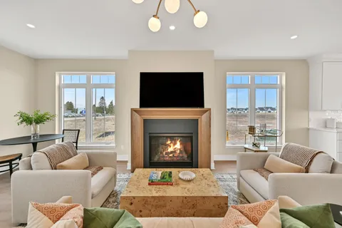 $865,000 | 498 Bastle Wynd Port, Unit 10, Port Washington, WI 53074
