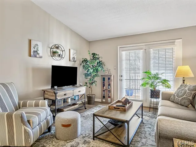 $167,500 | 4315 Forder Place, Unit D, St. Louis, MO 63129