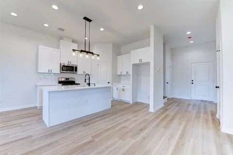 $335,000 | 6807 Paris Street, Houston, TX 77021