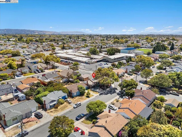 $888,888 | 15106 Edgemoor Street, San Leandro, CA 94579