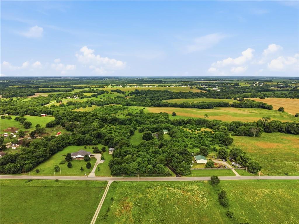 25290 Quivira Road Louisburg, KS 66053 - Photo 35 of 41
