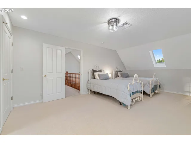 $1,899,900 | 55051 Fullerton Road, Warren, OR 97053