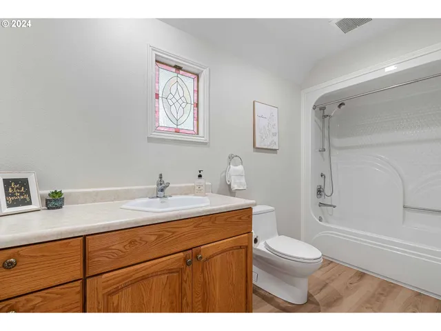 $1,899,900 | 55051 Fullerton Road, Warren, OR 97053