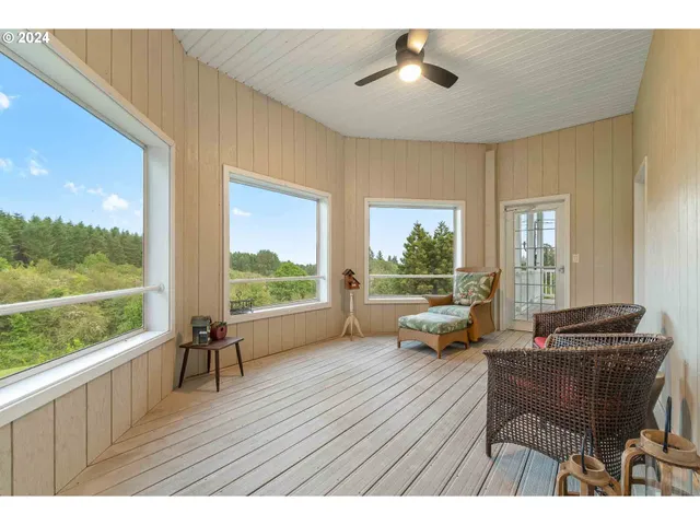 $1,899,900 | 55051 Fullerton Road, Warren, OR 97053