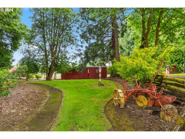 $1,899,900 | 55051 Fullerton Road, Warren, OR 97053